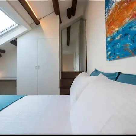Kalsa Skyhome Lejlighed